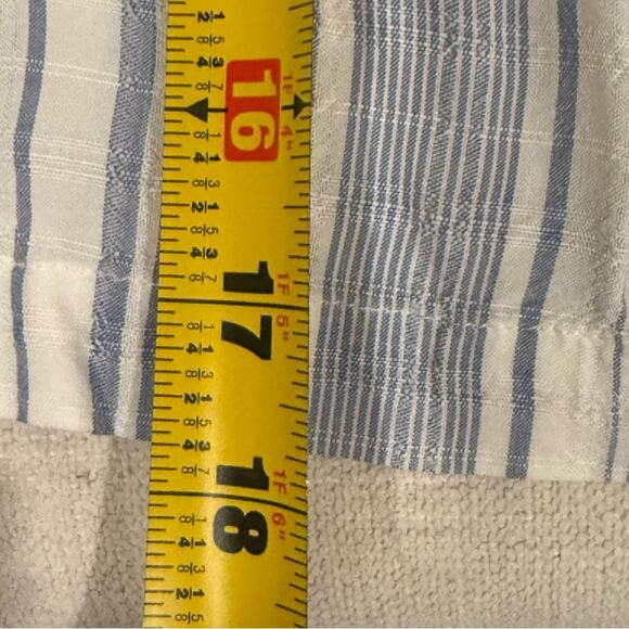 Aeropostale Long Sleeve Blue Striped Cropped Button Down Size Large - Picture 5 of 6